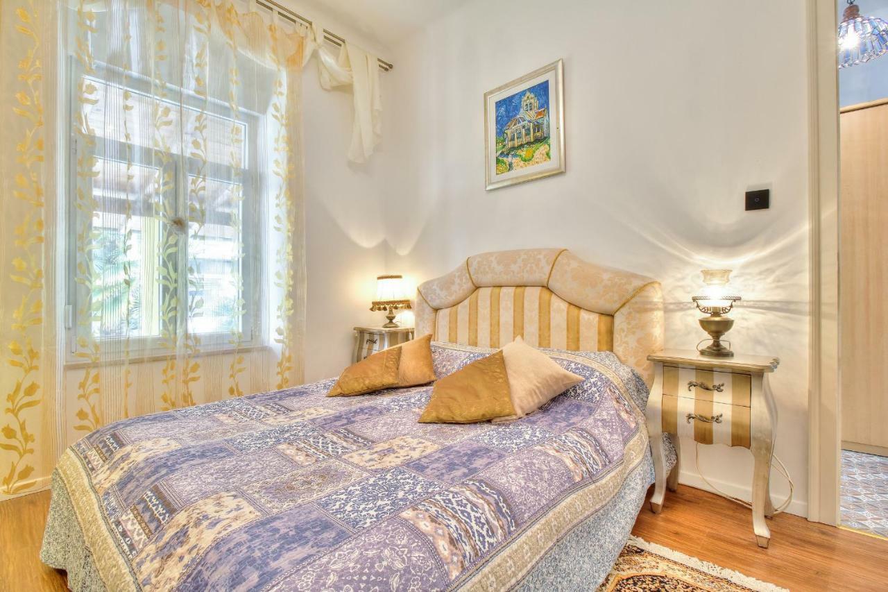 Boutique Apartman Villa Mediteran Porec Exterior photo