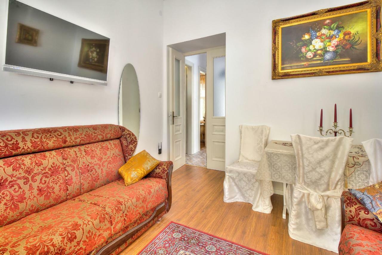 Boutique Apartman Villa Mediteran Porec Exterior photo